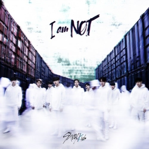 STRAY KIDS - [I AM NOT]